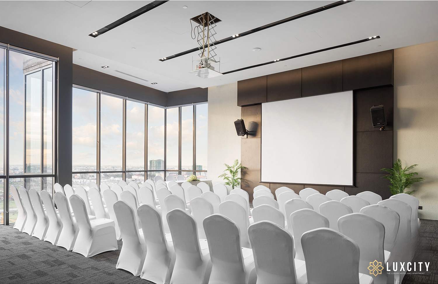 FUNCTION ROOM