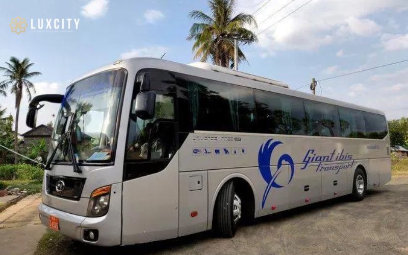 Giant Ibis is the most popular full-size bus between Phnom Penh and Sihanoukville
