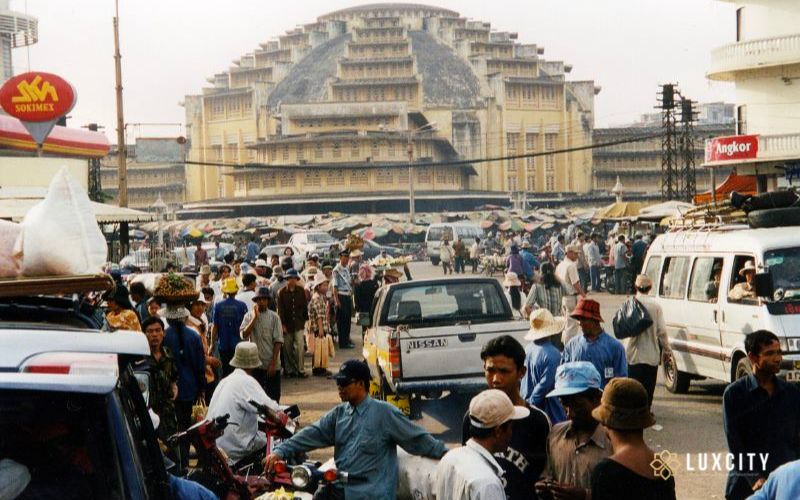 Overview about bus station in Cambodia