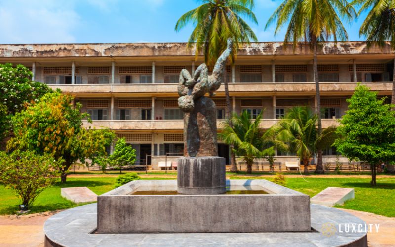 Visit Tuol Sleng Genocide Museum