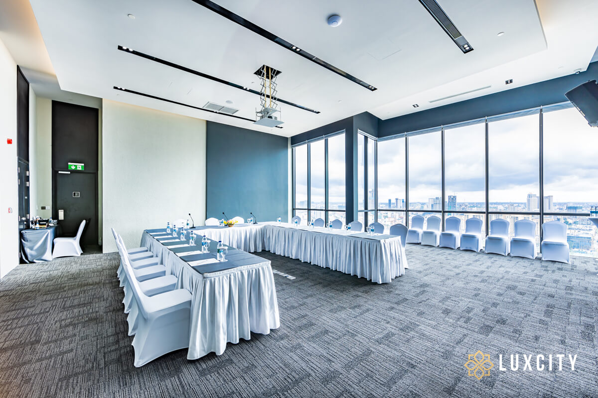 A meeting Room is organized for important events and meetings that take place right in the hotel.